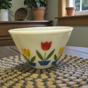 Vintage Large Fire King Fired On Tulip Splash Proof Mixing Bowl